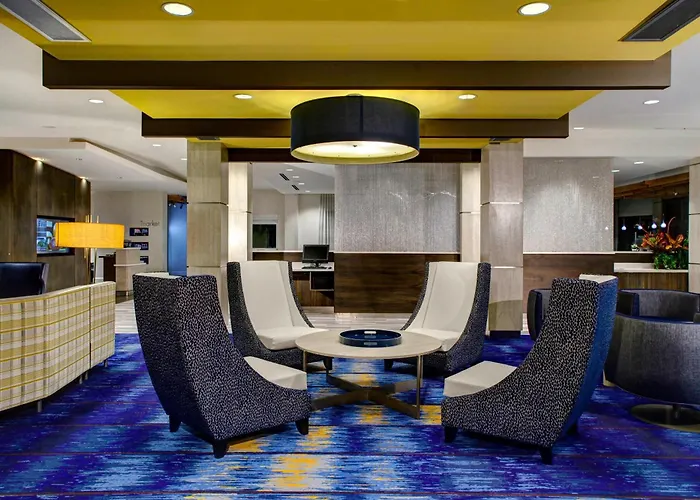 Courtyard By Marriott Carrollton