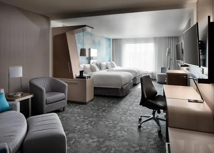 Courtyard By Marriott Pullman