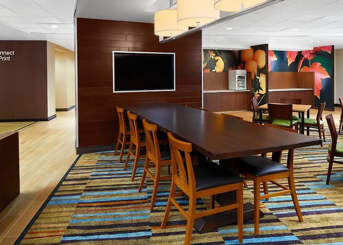 Fairfield Inn & Suites By Marriott Fresno Yosemite International Airport
