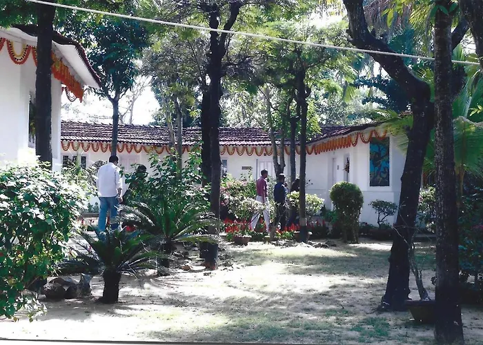 Chhuti Holiday Resort