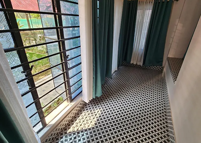 Santiniketan Retreat, Bolpur