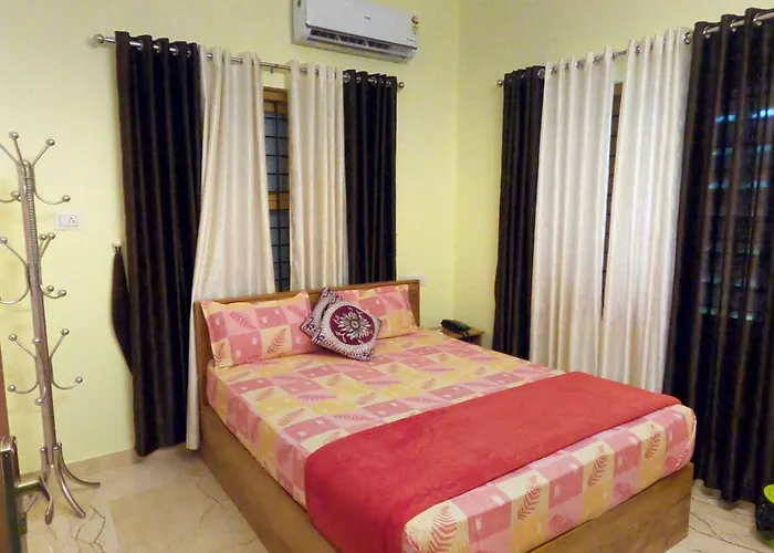 Clive Ten Resorts Athirappilly,10 Minutes Drive From Athirappilly Waterfall