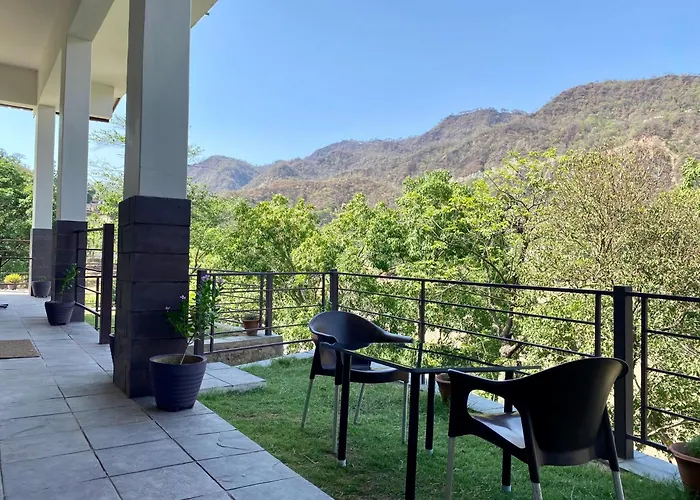Lake 1 Estate