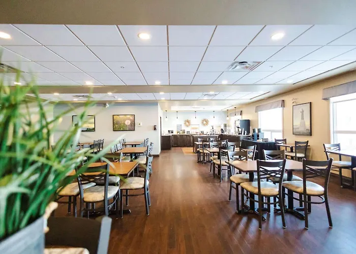 Best Western Plus Lacombe Inn And Suites