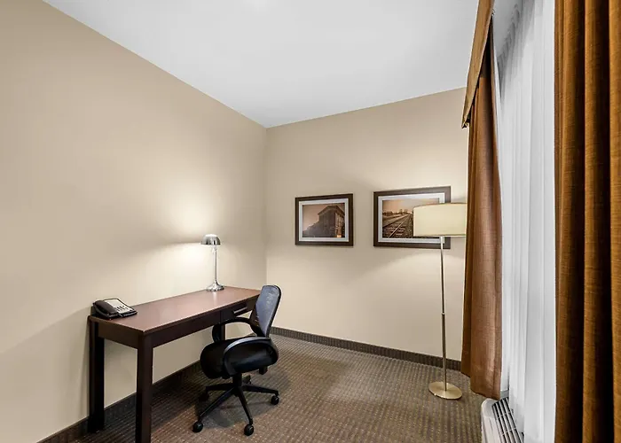 Best Western Plus Lacombe Inn And Suites