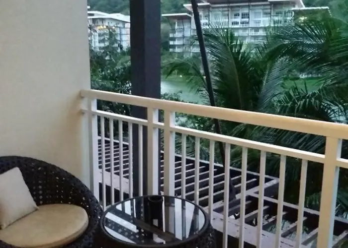 Luxurious Family Room Pico De Loro