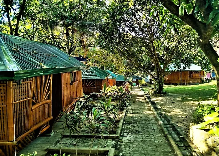Rea'S Bamboo Resort