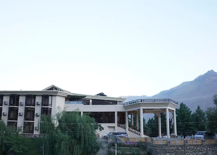 Hunza Darbar Hotel