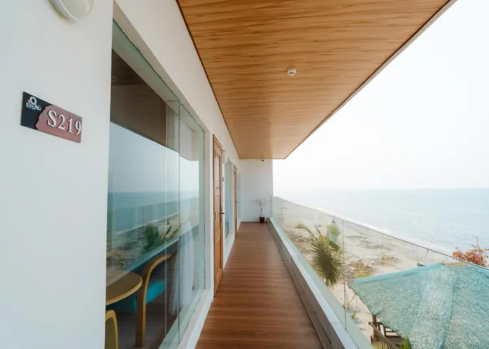 Q Beach Resort