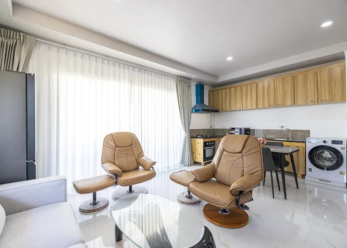 Tongtong Garden Holiday Hotel普吉岛通通花园酒店