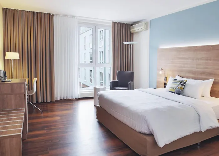 Courtyard By Marriott Dresden Hotel