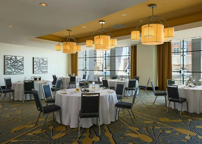 Renaissance Arlington Capital View Hotel