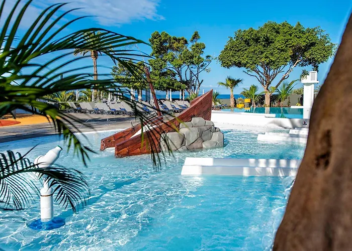 Adrian Hoteles Roca Nivaria