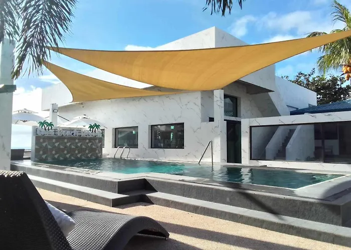 Cave Beach Resort - Boutique Accomodation