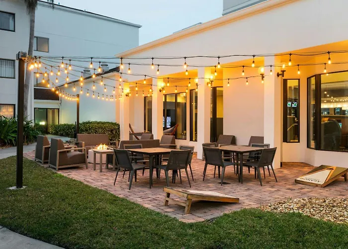 Courtyard Melbourne West