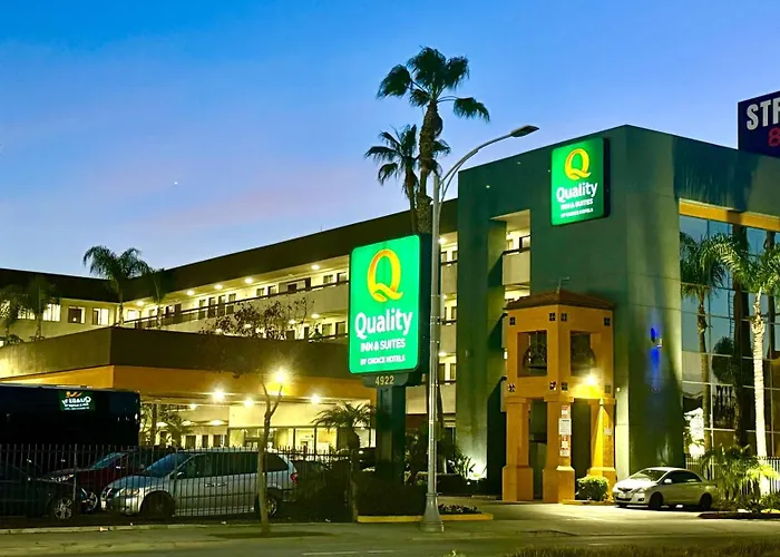 Quality Inn & Suites Los Angeles Airport - Stadium District Inglewood