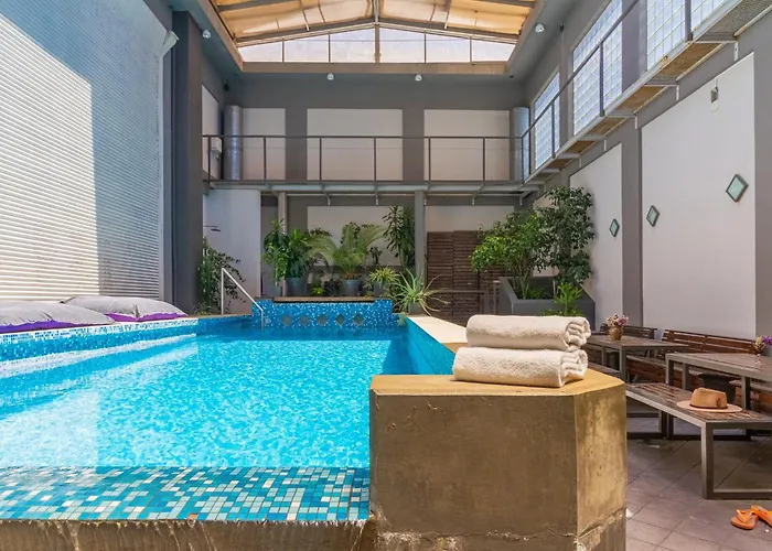 Prodeo Hotel + Lounge