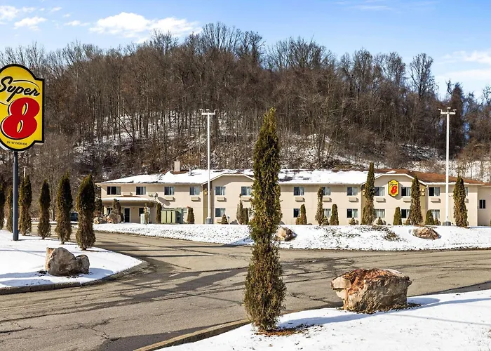 Super 8 By Wyndham Pittsburgh/Monroeville