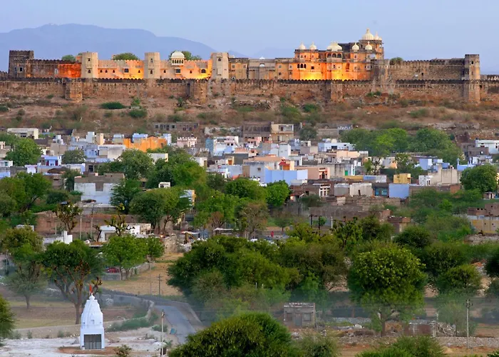 Rovers Luxe Stay - Sardargarh Heritage Fort, Near Udaipur