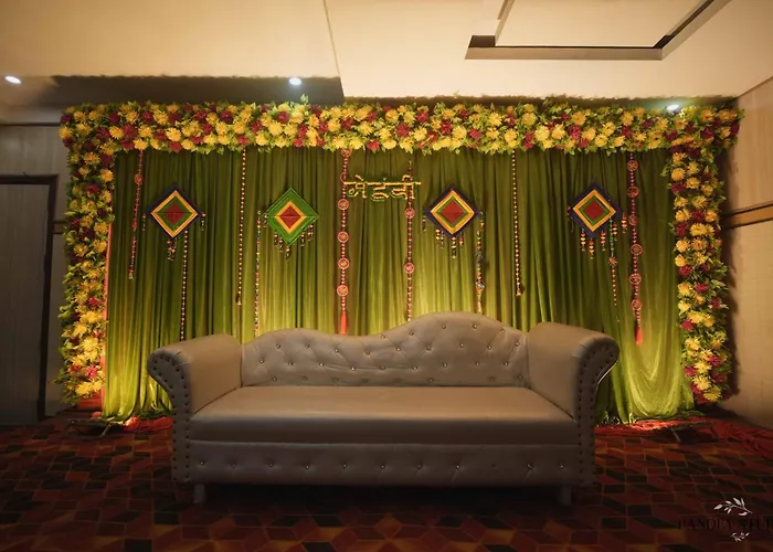Hotel Anand Villa