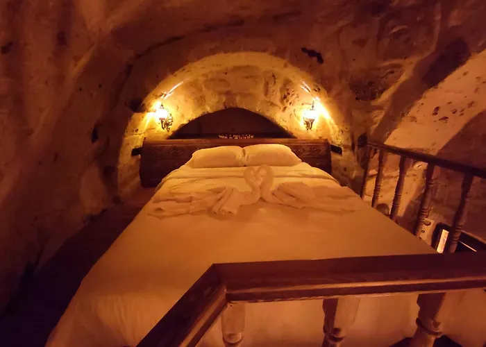 Euphoria Cave House
