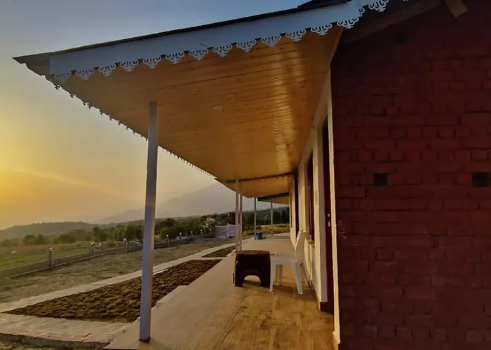 Sunshine Cottages