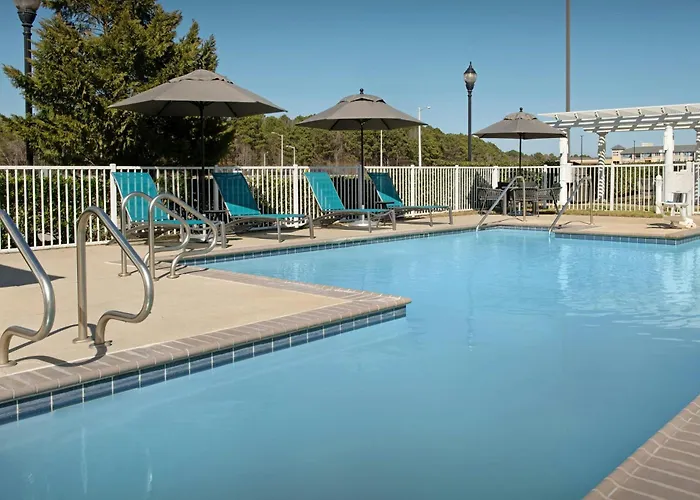Courtyard By Marriott Suffolk Chesapeake Hotel