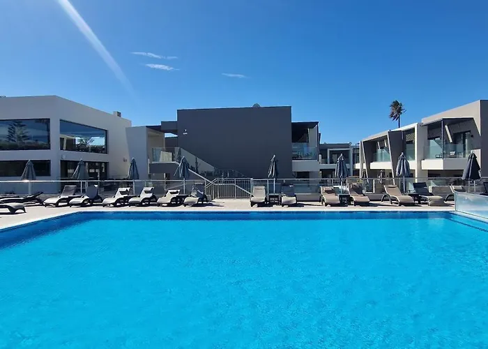 Cosmopolitan Hotel