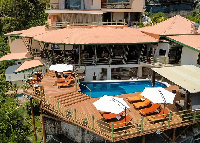 Issimo Suites (Adults Only)
