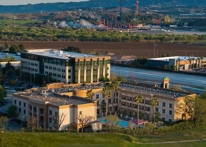 Courtyard By Marriott Santa Clarita Valencia