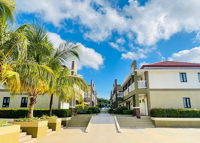 Aquamira Hotel & Resort
