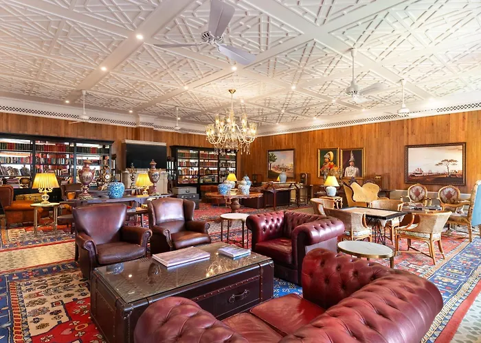 Mayfair Manor Jungpana