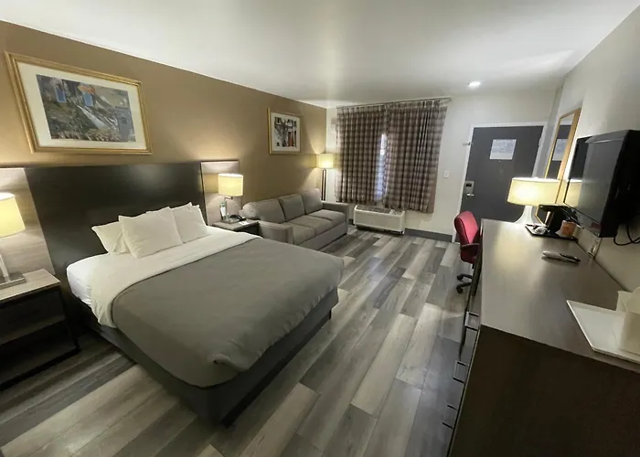 Quality Inn & Suites Goodyear - Phoenix West