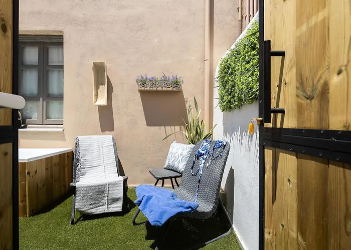Gateway Suites