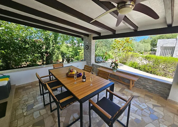 Molnar Resort Apartment Ljiljana
