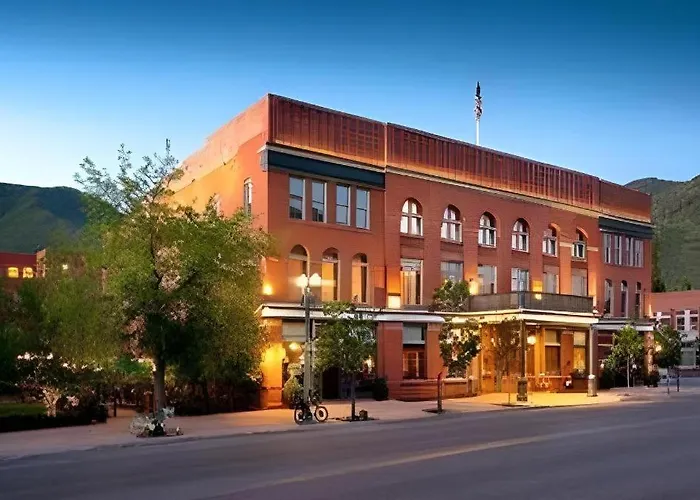 Hotel Jerome, An Auberge Resort
