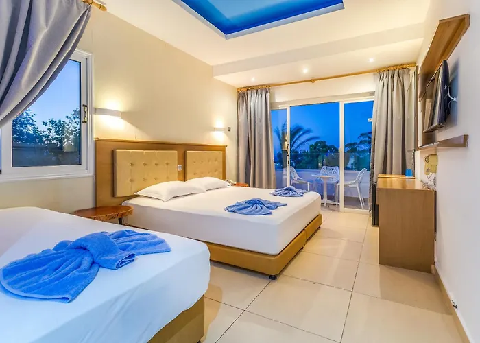 Adelais Bay Hotel