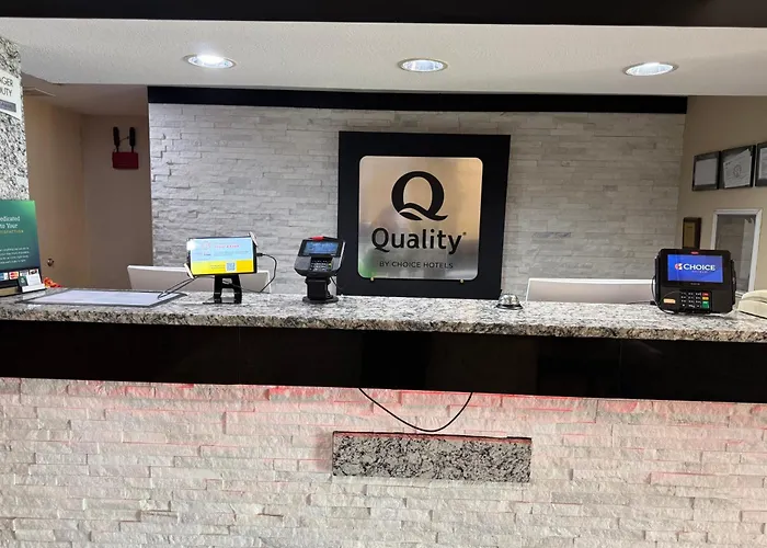 Quality Inn & Suites Middletown - Franklin