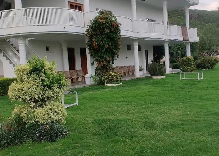 Lake View Hotel And Resort