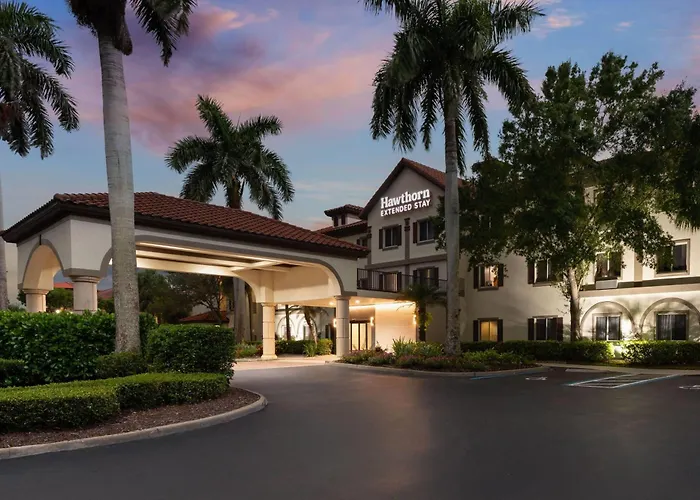 Hawthorn Extended Stay By Wyndham Naples