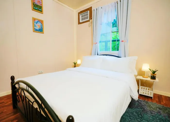 Anilao Bungalows