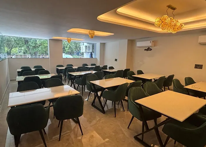 Leaf 9 Grand, Near Udyog Vihar And Yashobhoomi