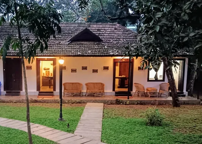 Shantitheeram Ayurveda Lakeside Heritage Resort