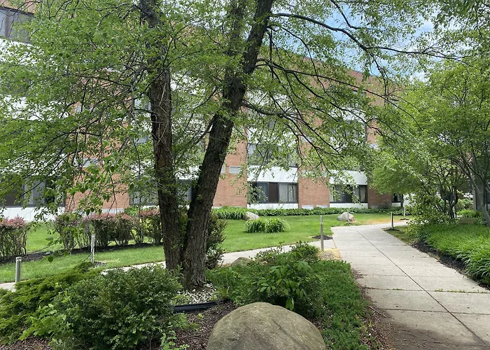 Clarion Hotel Conference Center On Lake Erie