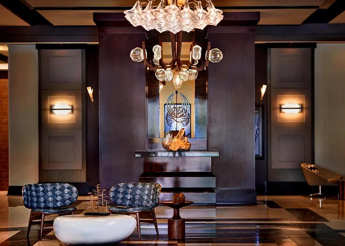 Renaissance Phoenix Downtown Hotel