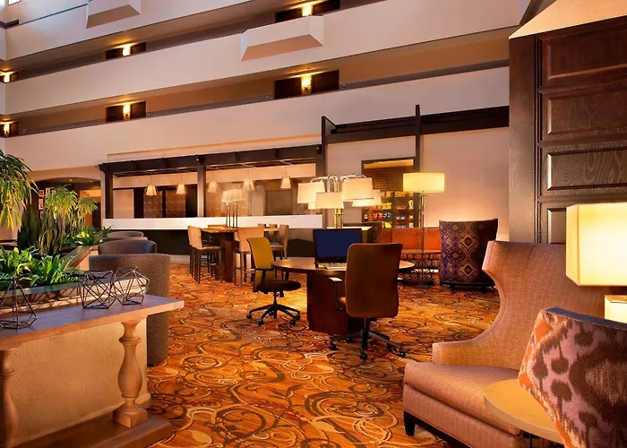 Sheraton Minneapolis West Hotel