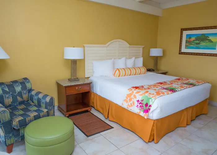 Best Western Plus Yacht Harbor Inn