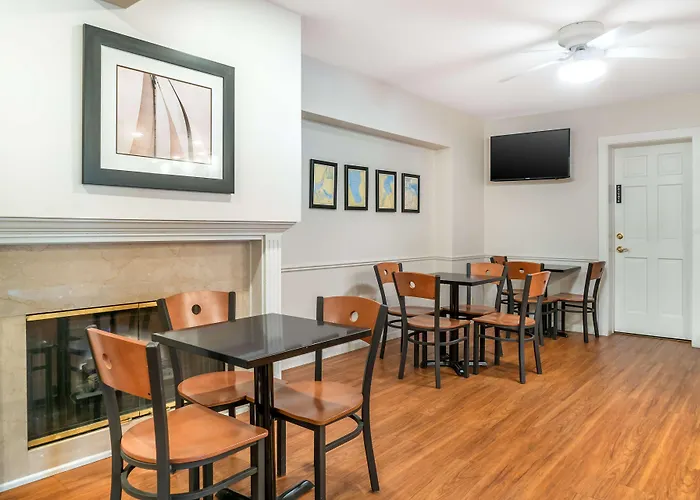 Best Western River Terrace