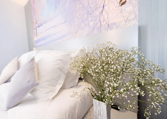 Hotel Jardins De Montmartre Parigi