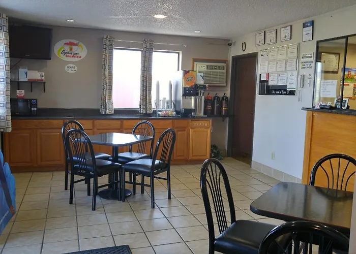 Super 8 By Wyndham Waynesboro
